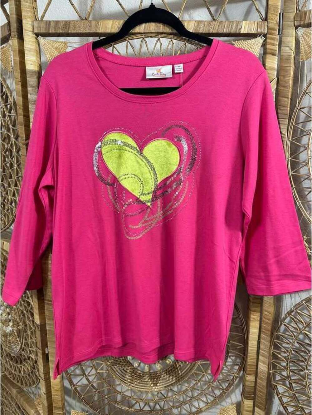 Quacker Factory Pink Heart Sequin Rhinestone Top Size M